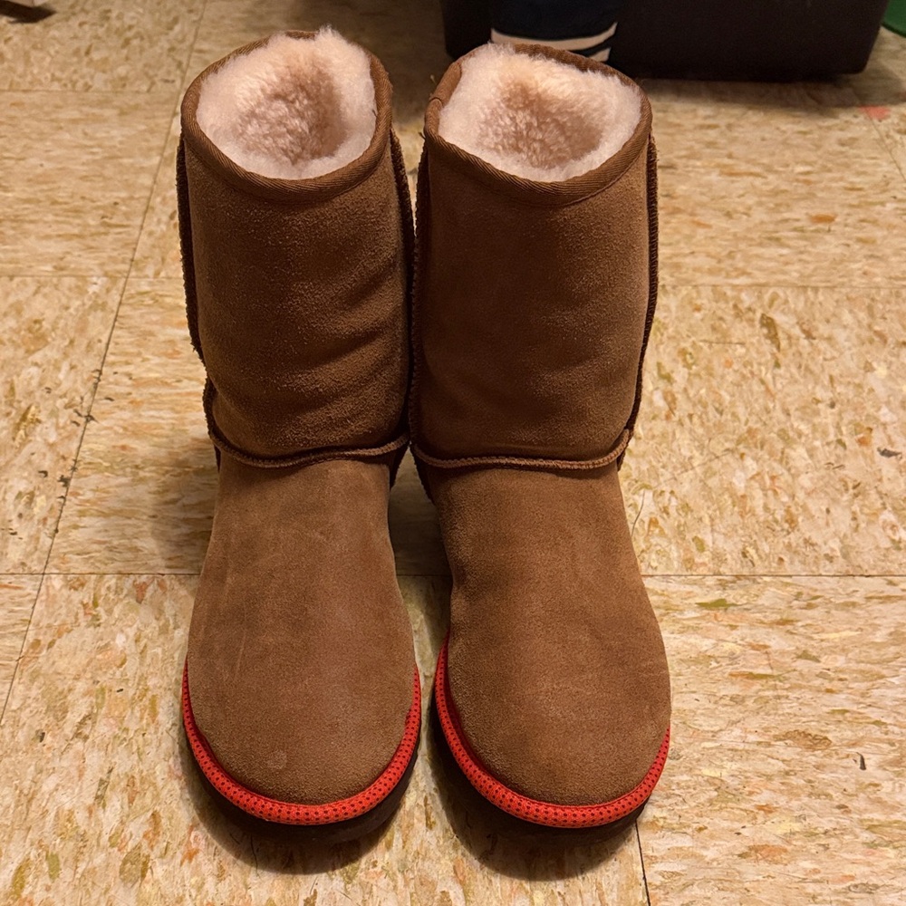 UGG Mens Brown Suede Boots with Red Trim